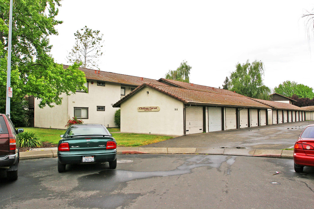 Chateau Caron in Rohnert Park, CA - Building Photo