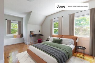 Room in Shared 9 bed/2 bath home in Boston, MA - Building Photo