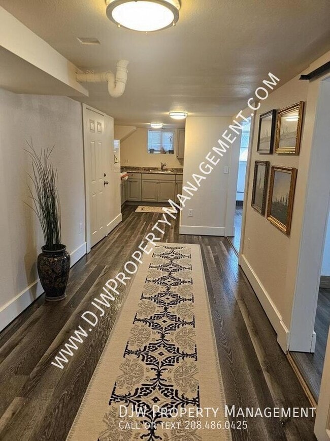 506 5th Ave S in Nampa, ID - Building Photo - Building Photo