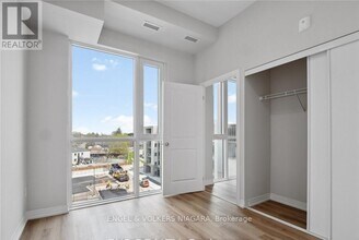 50 Herrick Ave in St Catharines, ON - Building Photo - Building Photo