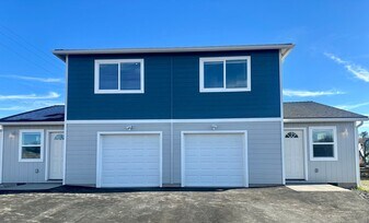 4008 Hilyard Ave in Klamath Falls, OR - Building Photo