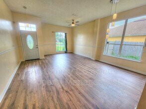 433 Casheros Cove Dr in Jacksonville, FL - Building Photo - Building Photo