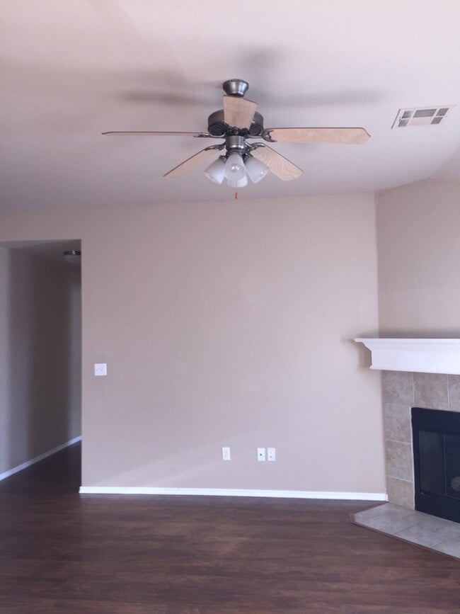property at 4516 SE 77th St
