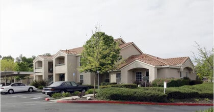 Stanford Court Senior Living in Rocklin, CA - Foto de edificio - Building Photo