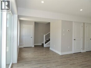 3933 Woodward Blvd in Windsor, ON - Building Photo - Building Photo