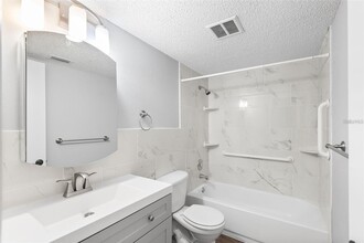 555 62nd St S in St. Petersburg, FL - Building Photo - Building Photo
