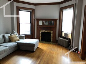 849 Beacon St in Boston, MA - Building Photo