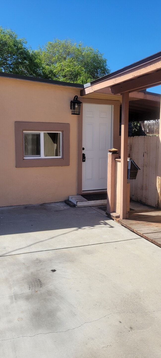 1430 Peach Ave in El Cajon, CA - Building Photo - Building Photo