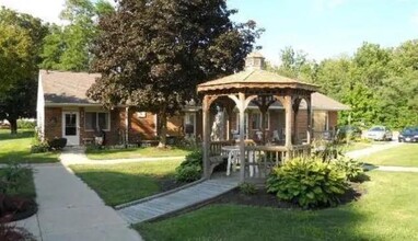 150 Walnut St in Sunbury, OH - Building Photo - Building Photo