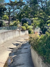 1115 Sir Francis Drake Blvd in Kentfield, CA - Foto de edificio - Building Photo