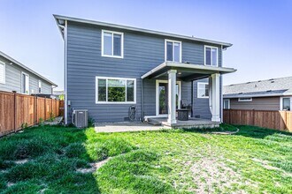 2427 198th St E in Spanaway, WA - Building Photo - Building Photo