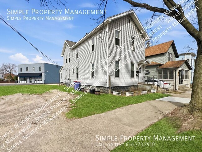 property at 615 Mc Reynolds Ave NW