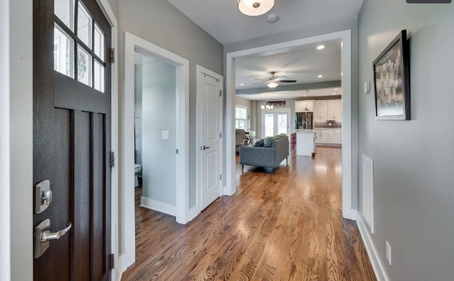 3813 Dr Walter S Davis Blvd in Nashville, TN - Foto de edificio - Building Photo