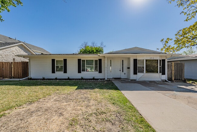 property at 2914 Scottsbluff Dr