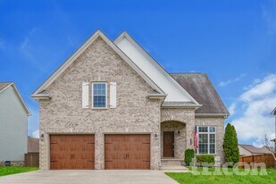 317 Abeline Dr in Clarksville, TN - Building Photo