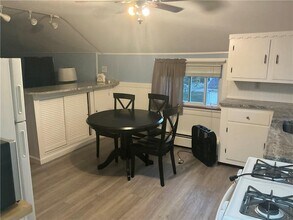 24 Elmhurst Ave in Cranston, RI - Building Photo - Building Photo