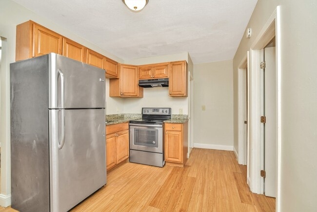 property at 9 Esmond St