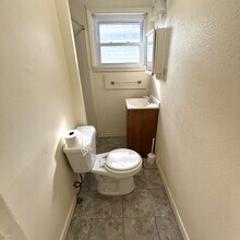 312 S Rosemary St, Unit 312 in Lansing, MI - Building Photo - Building Photo