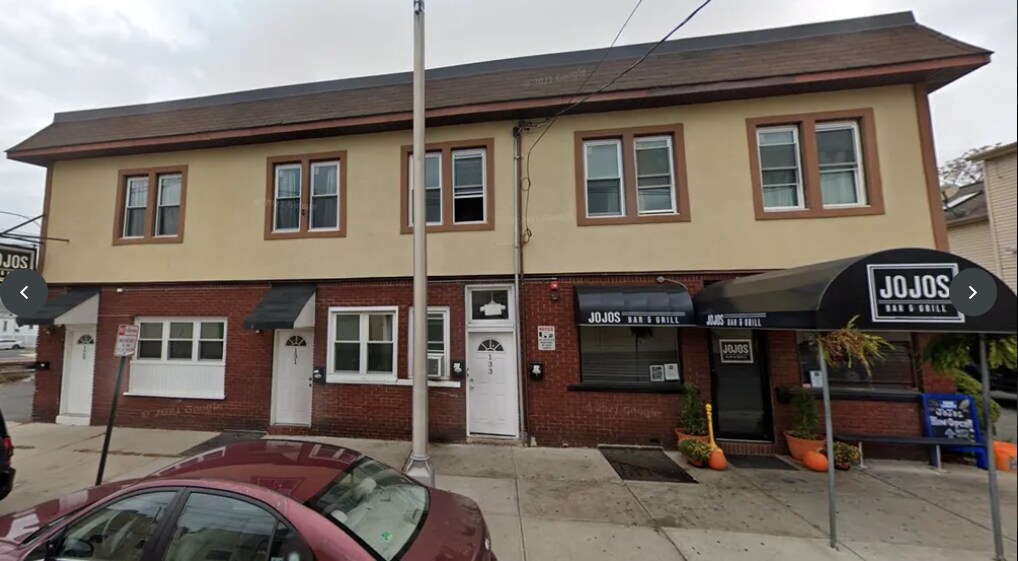 133 Monroe St-Unit -1 in Garfield, NJ - Building Photo