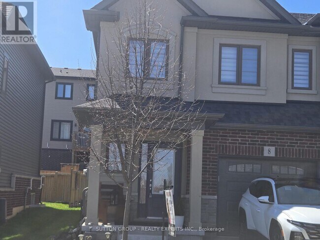 324 Equestrian Way in Cambridge, ON - Building Photo - Building Photo