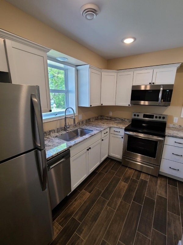 28660 W Lake Dr in Madison Lake, MN - Foto de edificio - Building Photo