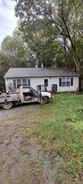 6344 Winston Pl, Unit A in King George, VA - Building Photo