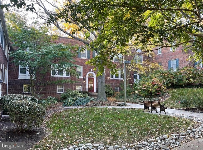 property at 1802 Key Blvd