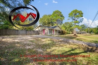 1725 Wagon Wheel Dr in Semmes, AL - Building Photo - Building Photo
