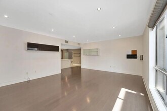1730 Sawtelle Blvd, Unit #214 in Los Angeles, CA - Building Photo - Building Photo
