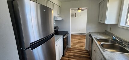 1218 Lowry St in Moses Lake, WA - Building Photo - Building Photo