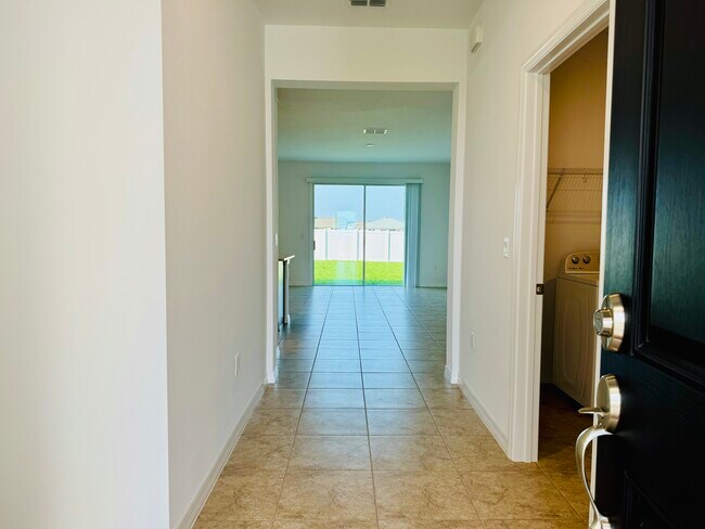 5670 SW 77th Ave in Ocala, FL - Building Photo - Building Photo
