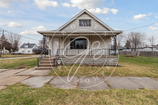 property at 2905 Elm St