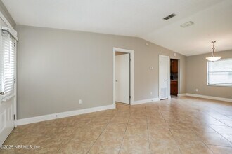 4235 Key Vega Ct in Jacksonville, FL - Building Photo - Building Photo