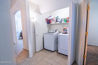 18837 N 43rd Pl in Phoenix, AZ - Building Photo - Building Photo