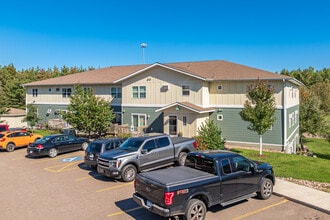 14th Street Apartments in Cloquet, MN - Foto de edificio - Building Photo