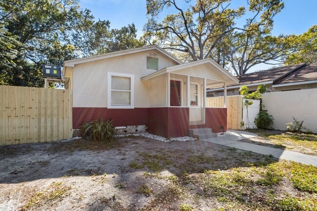 2848 61st Ave N in St. Petersburg, FL - Building Photo - Building Photo