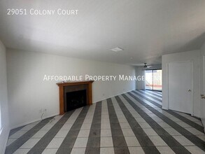 29051 Colony Ct in Hayward, CA - Foto de edificio - Building Photo