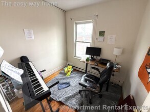 61 Webster Ave in Somerville, MA - Building Photo - Building Photo