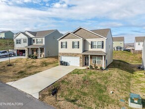 173 Ashe Ave, Unit 2 in Lenoir City, TN - Building Photo - Building Photo