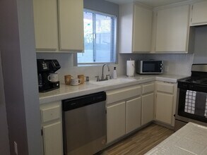 4089 W 141st St, Unit C in Hawthorne, CA - Foto de edificio - Building Photo