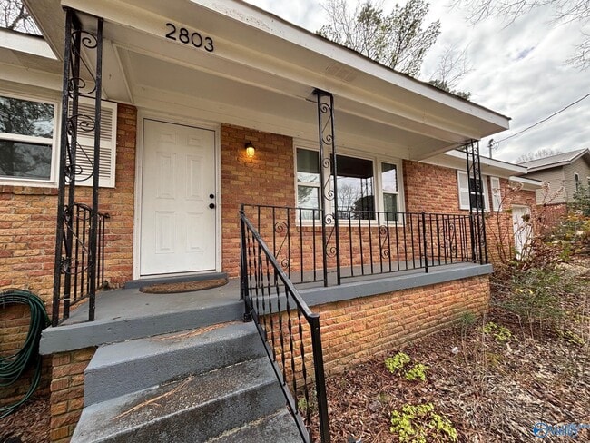 property at 2803 Hester Ln NW