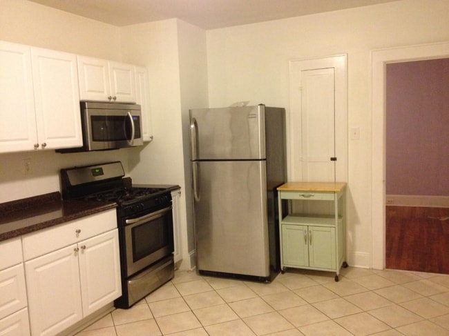 105 Wilson St, Unit 2FF in Bridgeport, CT - Building Photo - Building Photo