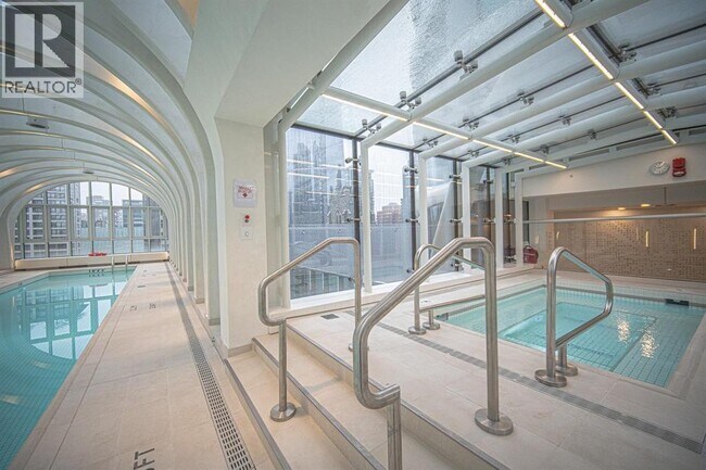 1033 Nelson St. in Vancouver, BC - Building Photo - Building Photo