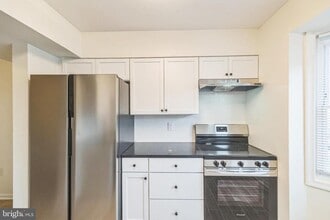 10174 Cannon Ball Ct in Manassas, VA - Building Photo - Building Photo