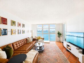 1228 West Ave in Miami Beach, FL - Building Photo - Building Photo