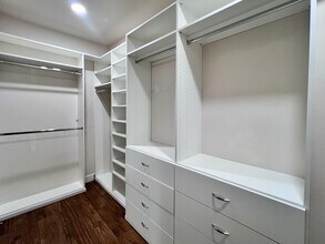 3287 Dennis Ave in Clovis, CA - Building Photo - Building Photo