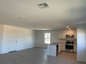 443 Filibusters Trail in San Antonio, TX - Building Photo - Building Photo