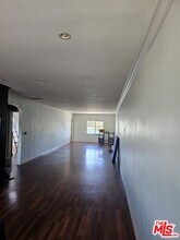2737 S Robertson Blvd in Los Angeles, CA - Building Photo - Building Photo
