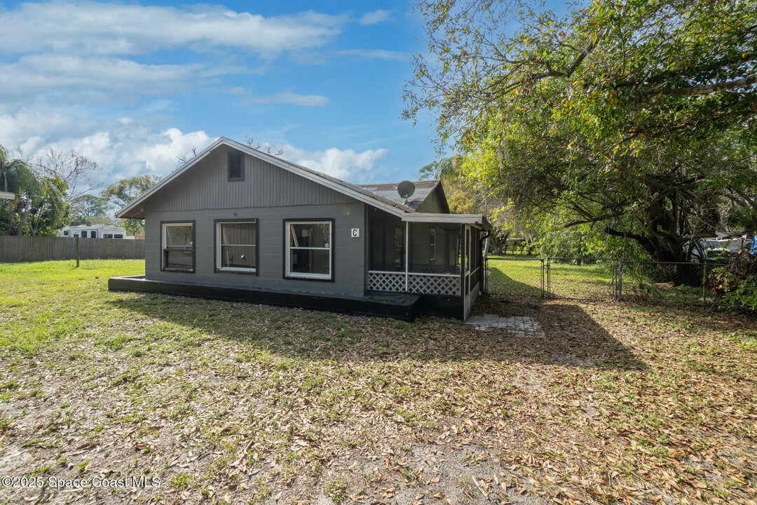 317 Pineda St in Cocoa, FL - Building Photo