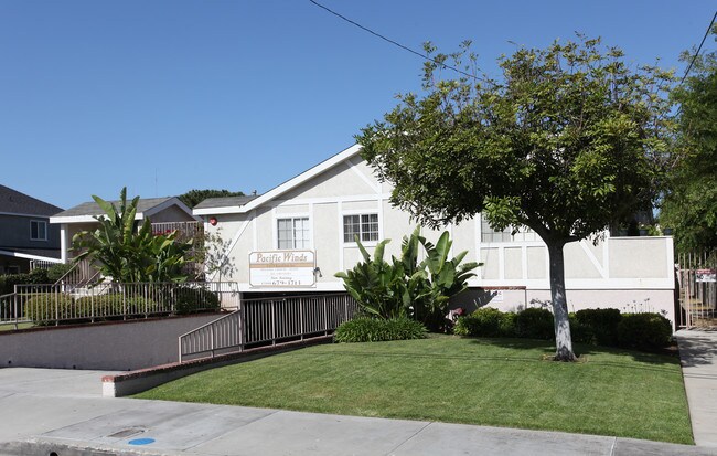 Pacific Winds Apartments in Hawthorne, CA - Building Photo - Building Photo